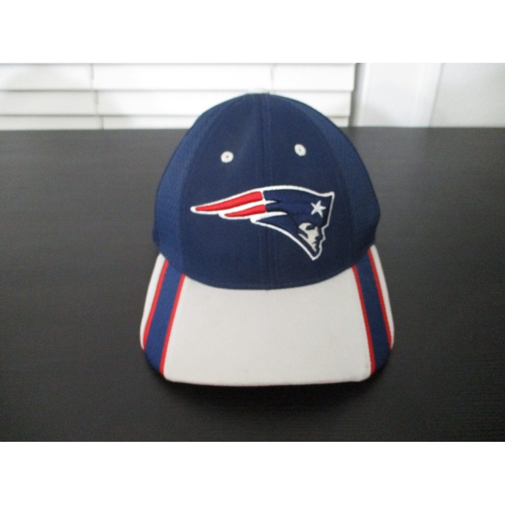 Vintage New England Patriots Hat Cap Mens Strap Back Blue Reebok NFL Football